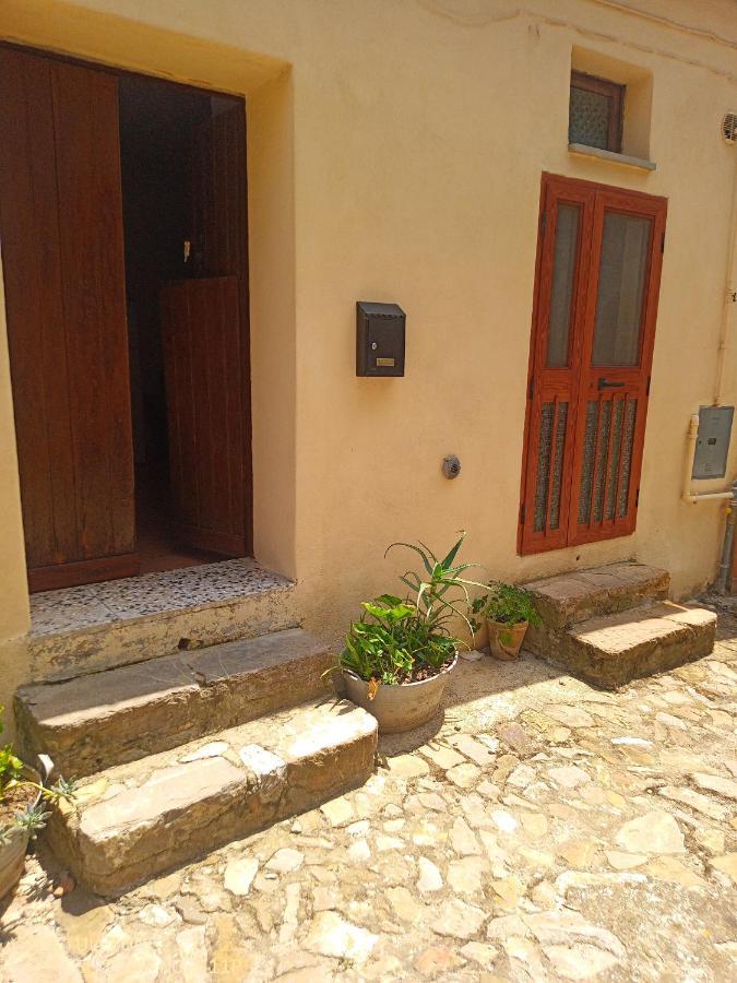Casa Vacanze " Mela " Nova Siri Buitenkant foto